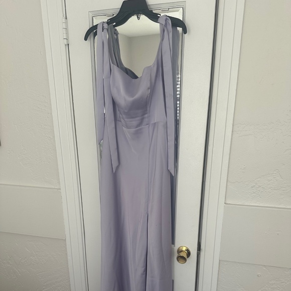 Birdy Grey Alex Matte Satin Dress - Dusty Lilac - worn once & Dry Cleaned! M - Picture 2 of 4